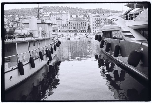 Le port de Nice depuis le quai des Docks