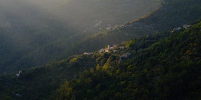 Utelle, un petit village perdu dans les Alpes Maritimes