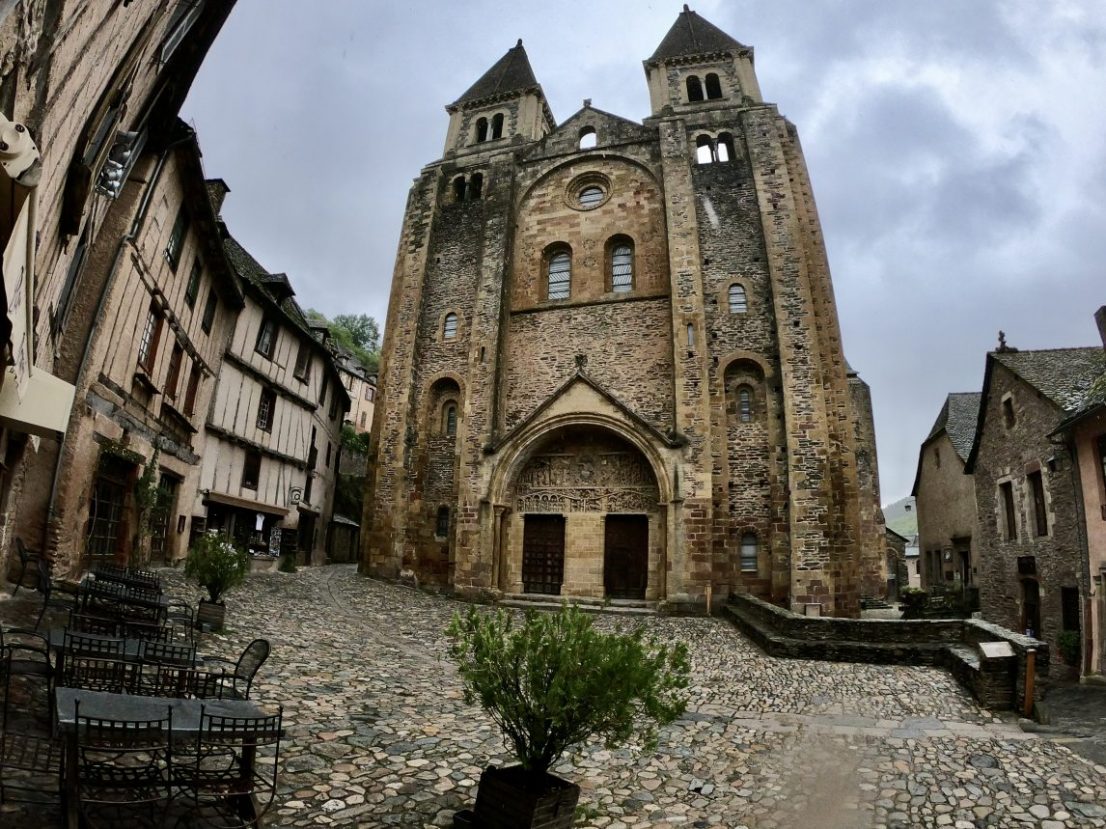 L'église de Conques, l'une des plus belles églises de France.JPG