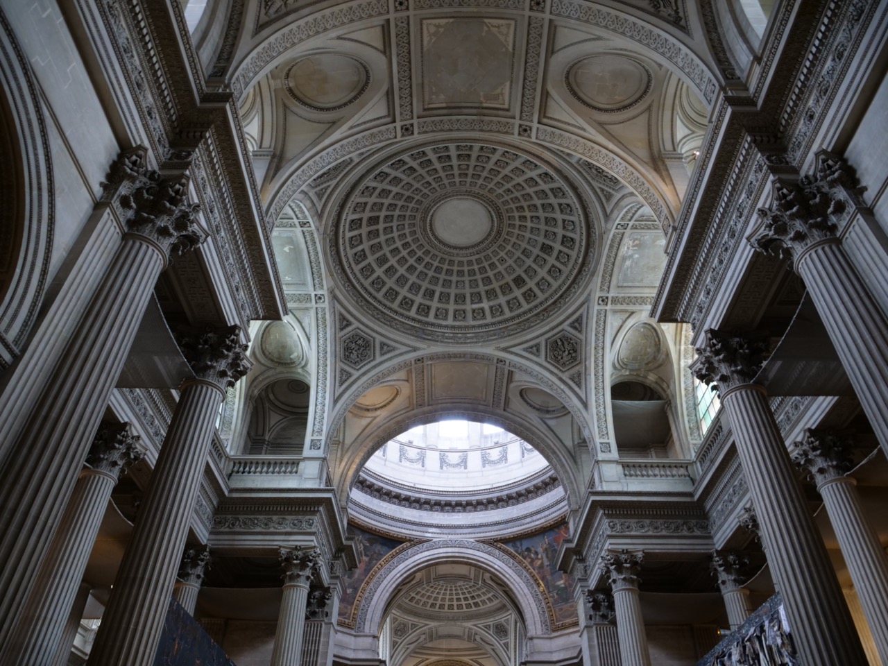 Les plafonds d'un des plus beaux monuments de Paris