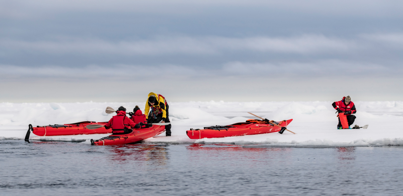 Débarquer sur la glace un moment fort de la croisière ©StudioPONANT-Olivier 