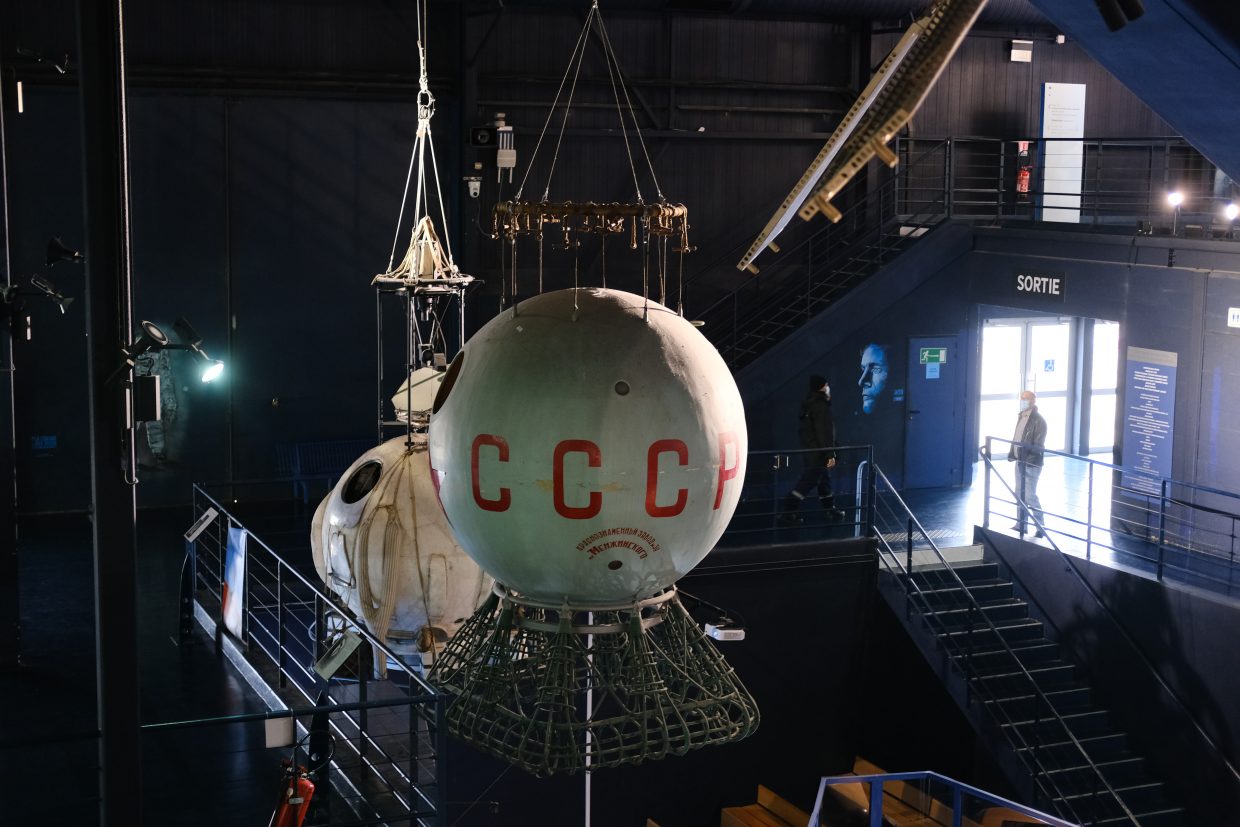Des engins spatiaux soviétiques au Musée de l'Air et de l'Espace au Bourget