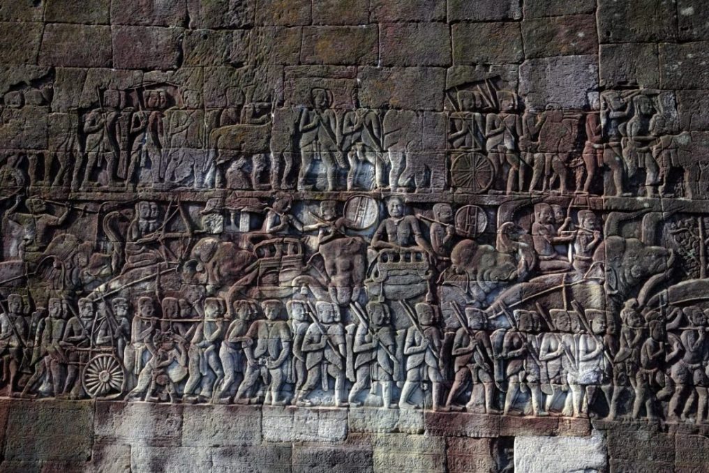 Les murs sculptés du temple Bayon