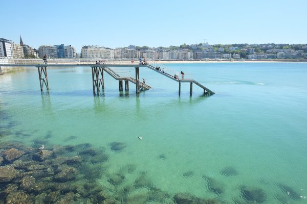 Un ponton du côté du port de San Sébastian Donostia