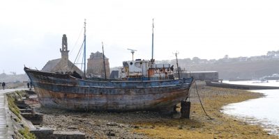 L'incroyable cimetière de bateaux de Camaret un lieu insolite