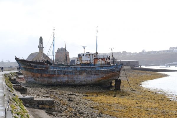 L'incroyable cimetière de bateaux de Camaret un lieu insolite