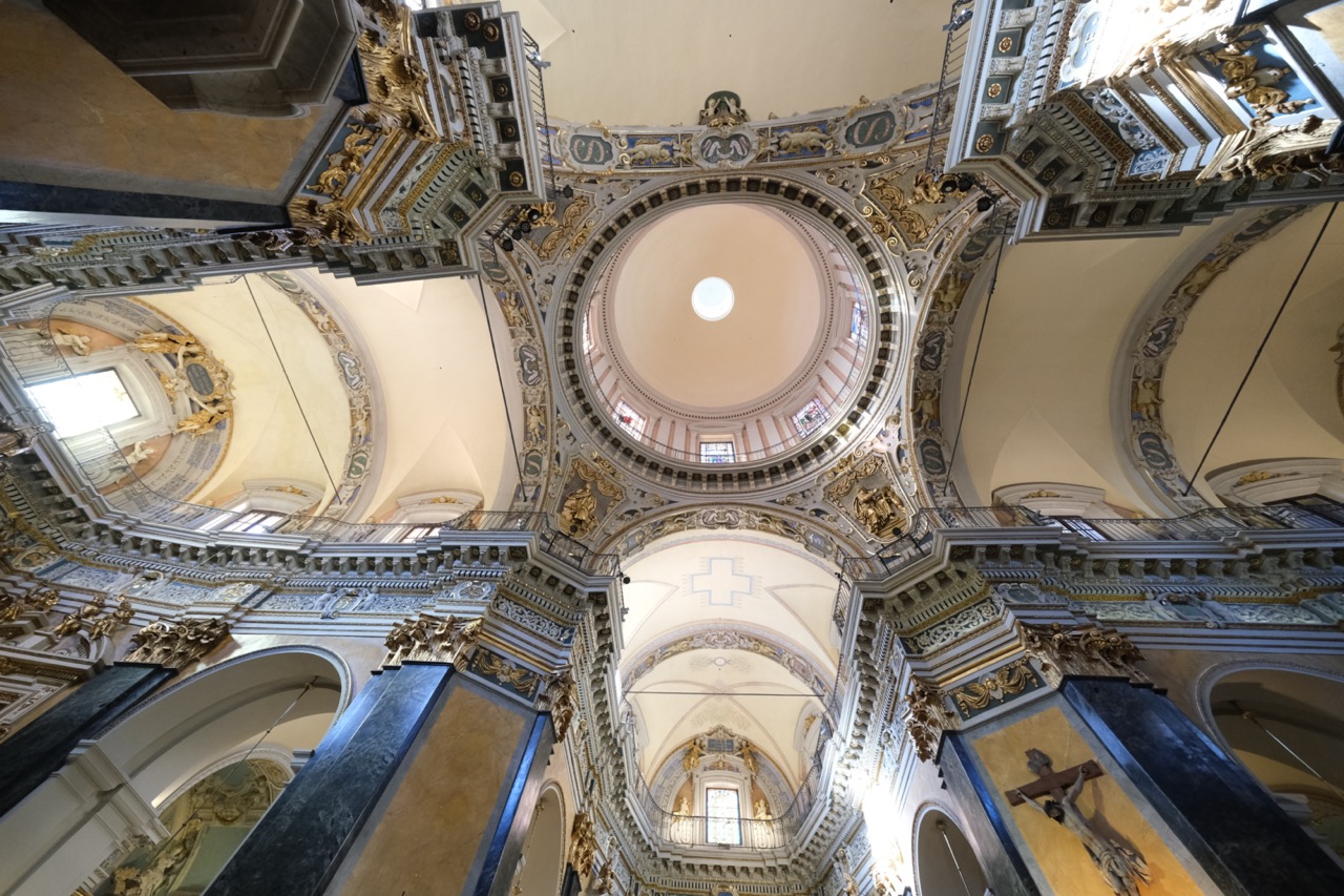 Les plafonds de l'une des plus belles églises de Nice, la cathédrale Sainte Réparate de Nice