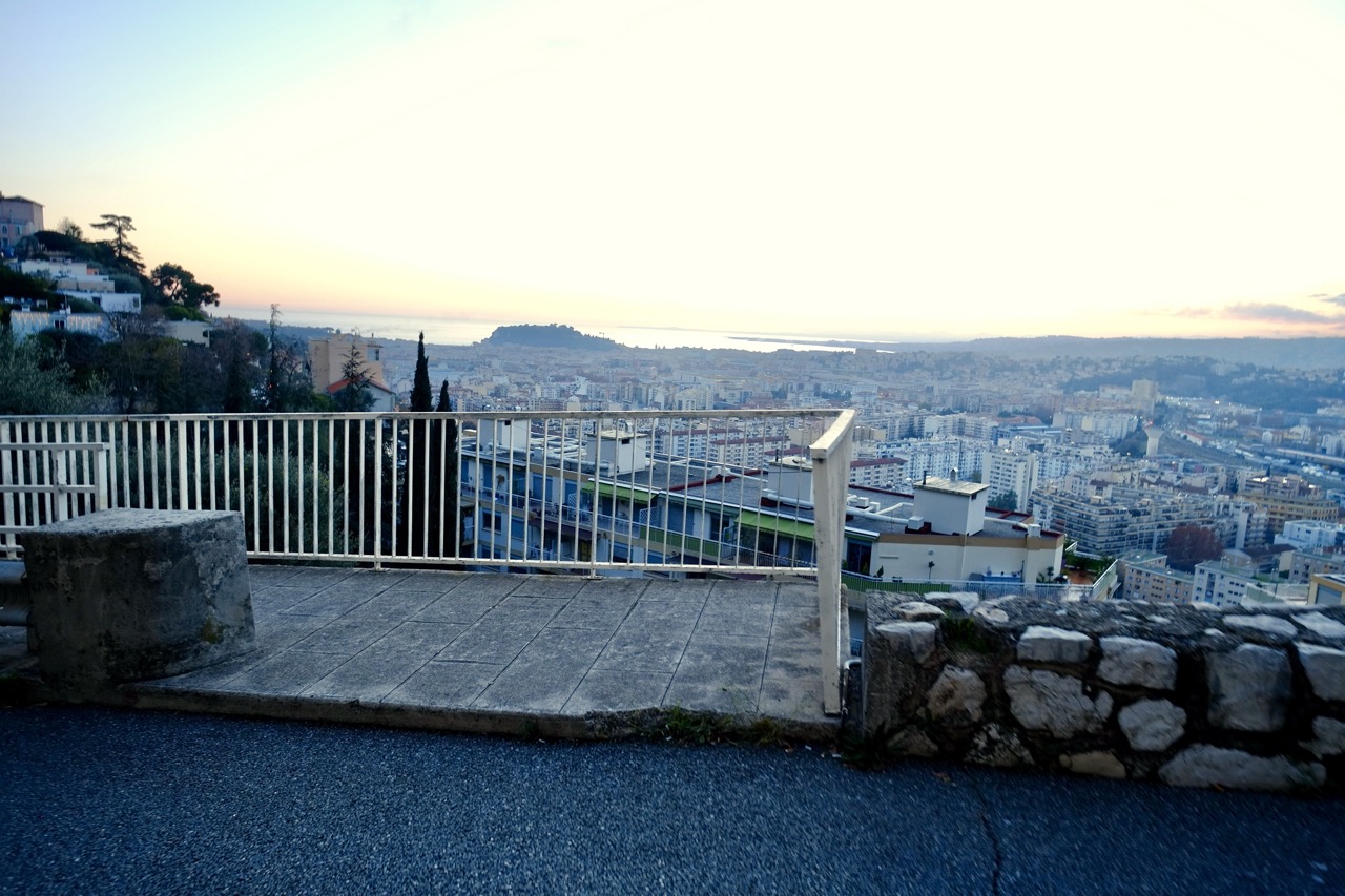 La vue imprenable sur Nice depuis le boulevard de l'Observatoire