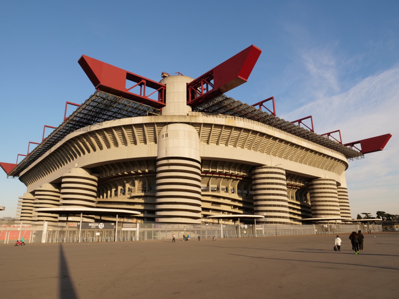 Le grand stade de Milan en hiver