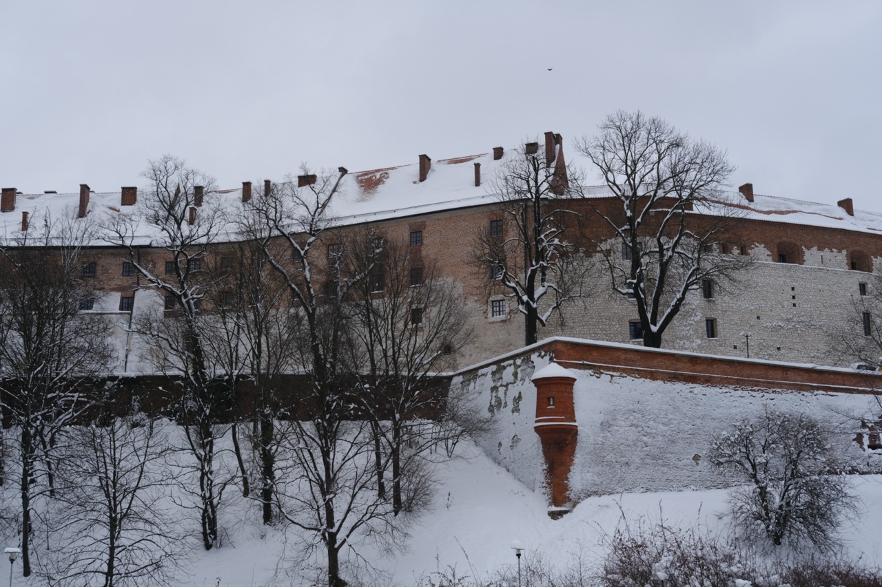 Le château de Cracovie en hiver
