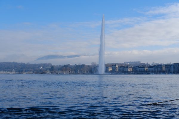 Le grand jet d'eau de la ville de Genève