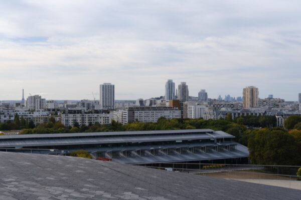 Une vue sur le nord de Paris, une ville française dangereuse