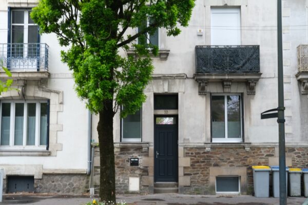 La façade de la maison de la famille Dupont de Ligonnès