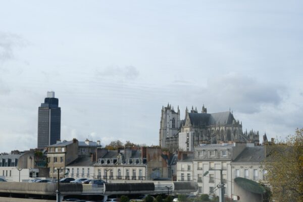 Une vue sur la ville de Nantes, la plus grande ville de Loire Atlantique